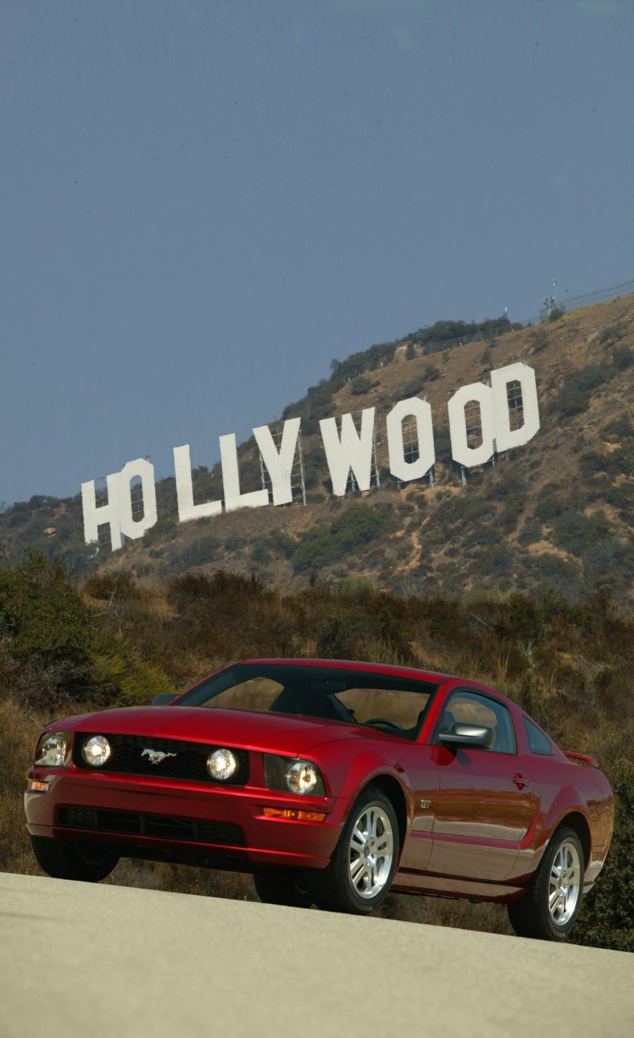  Ford Mustang GT 2005 года  (фото 128 из 209)